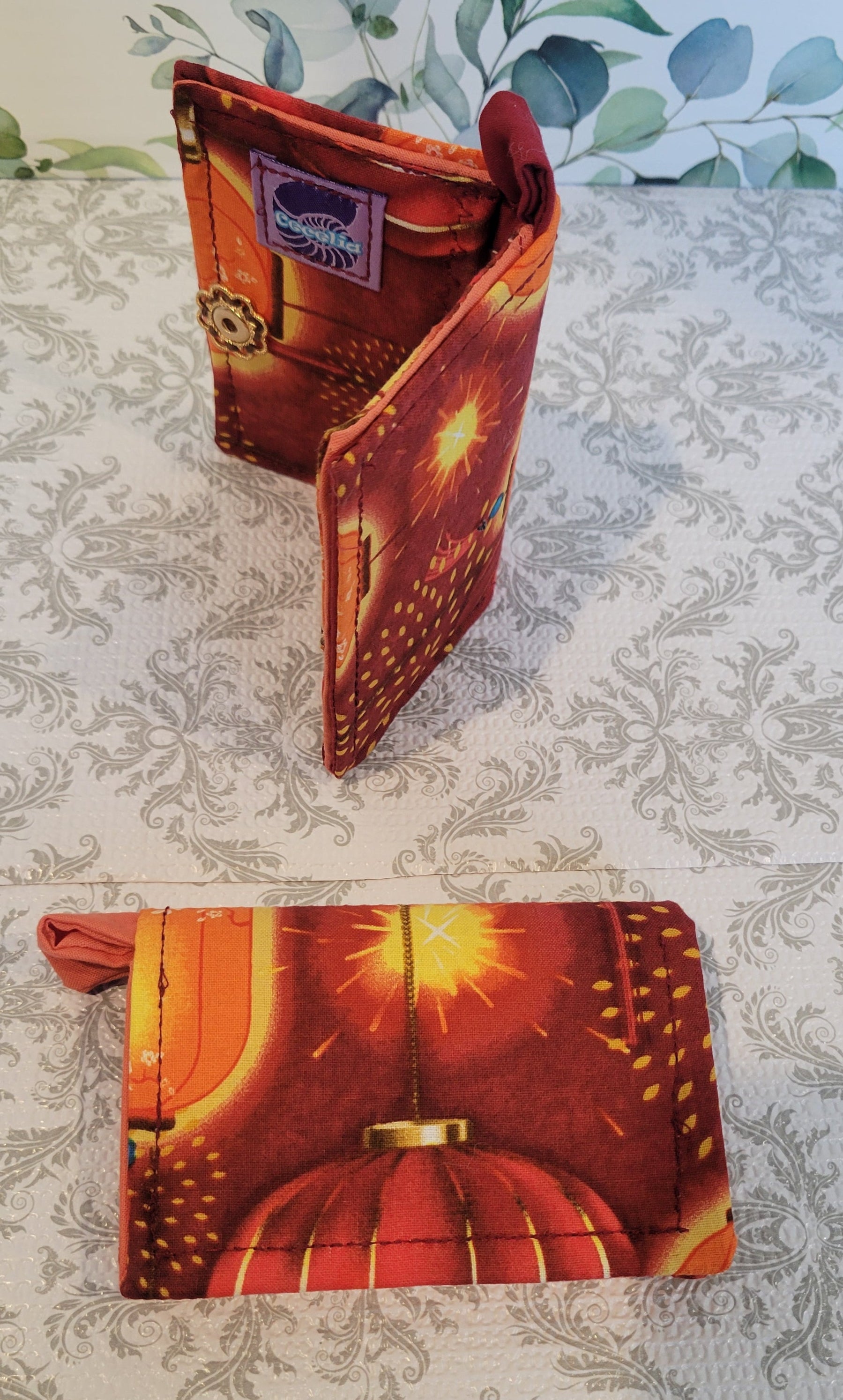 Lantern Festival in Red and Orange in the Javier Wallet Style