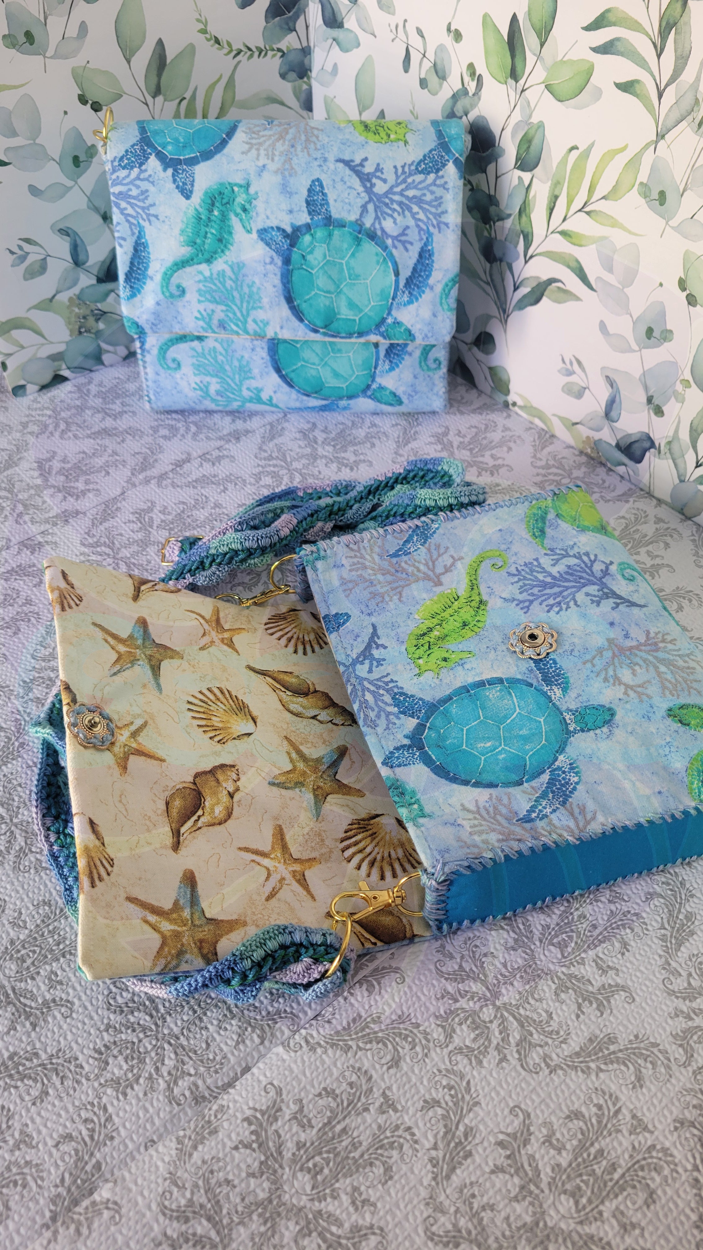 Sea Turtle Flores Purse