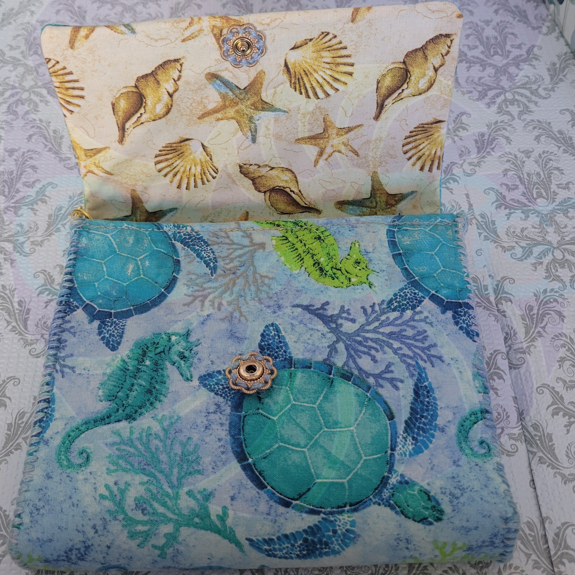 Sea Turtle Flores Purse