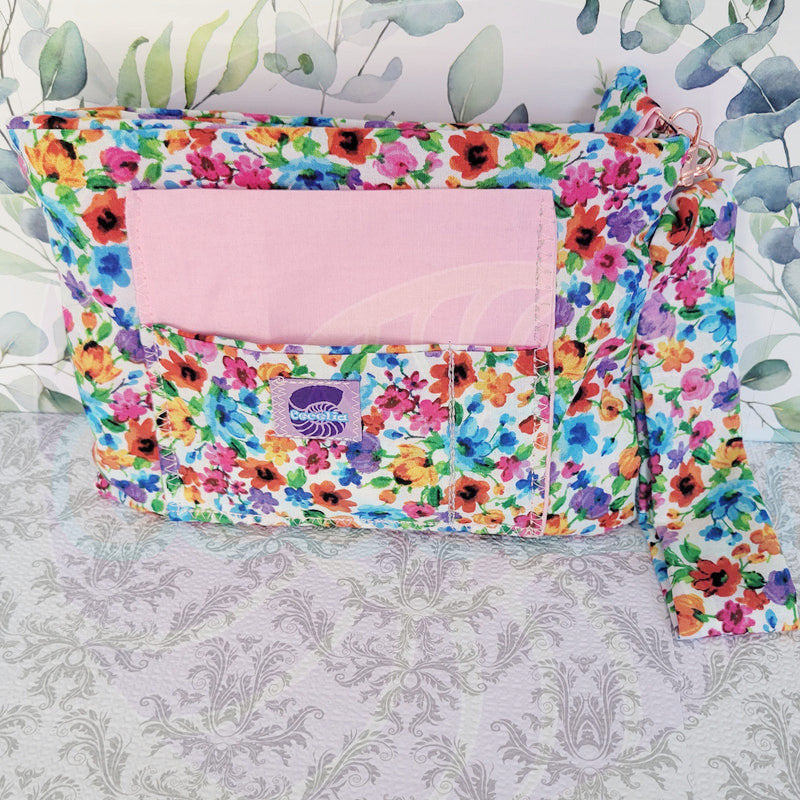 Watercolor Wild flowers in the Conchita purse with Pink Pockets