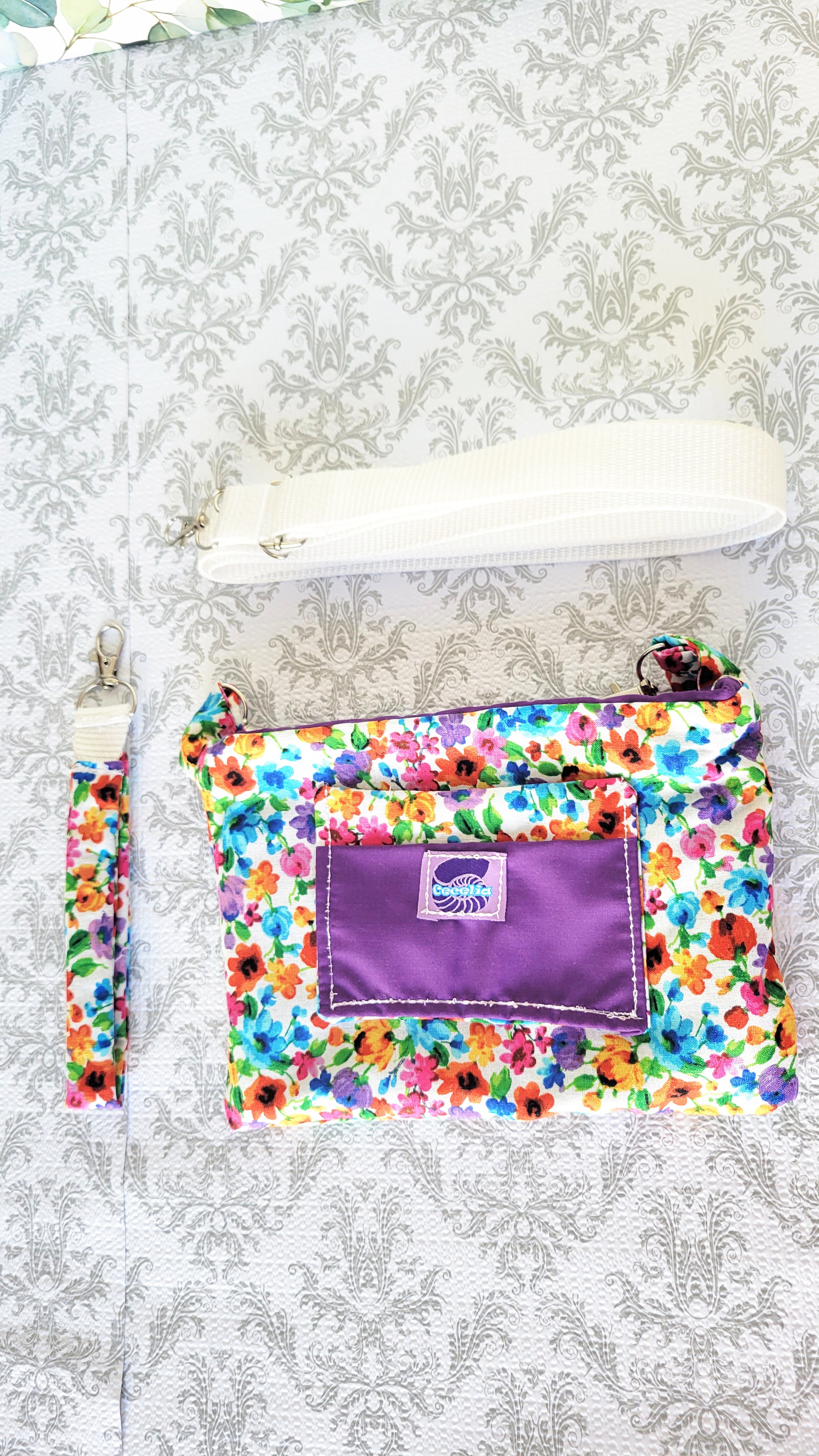 Watercolor Wild flowers in the Conchita purse with Purple Pockets