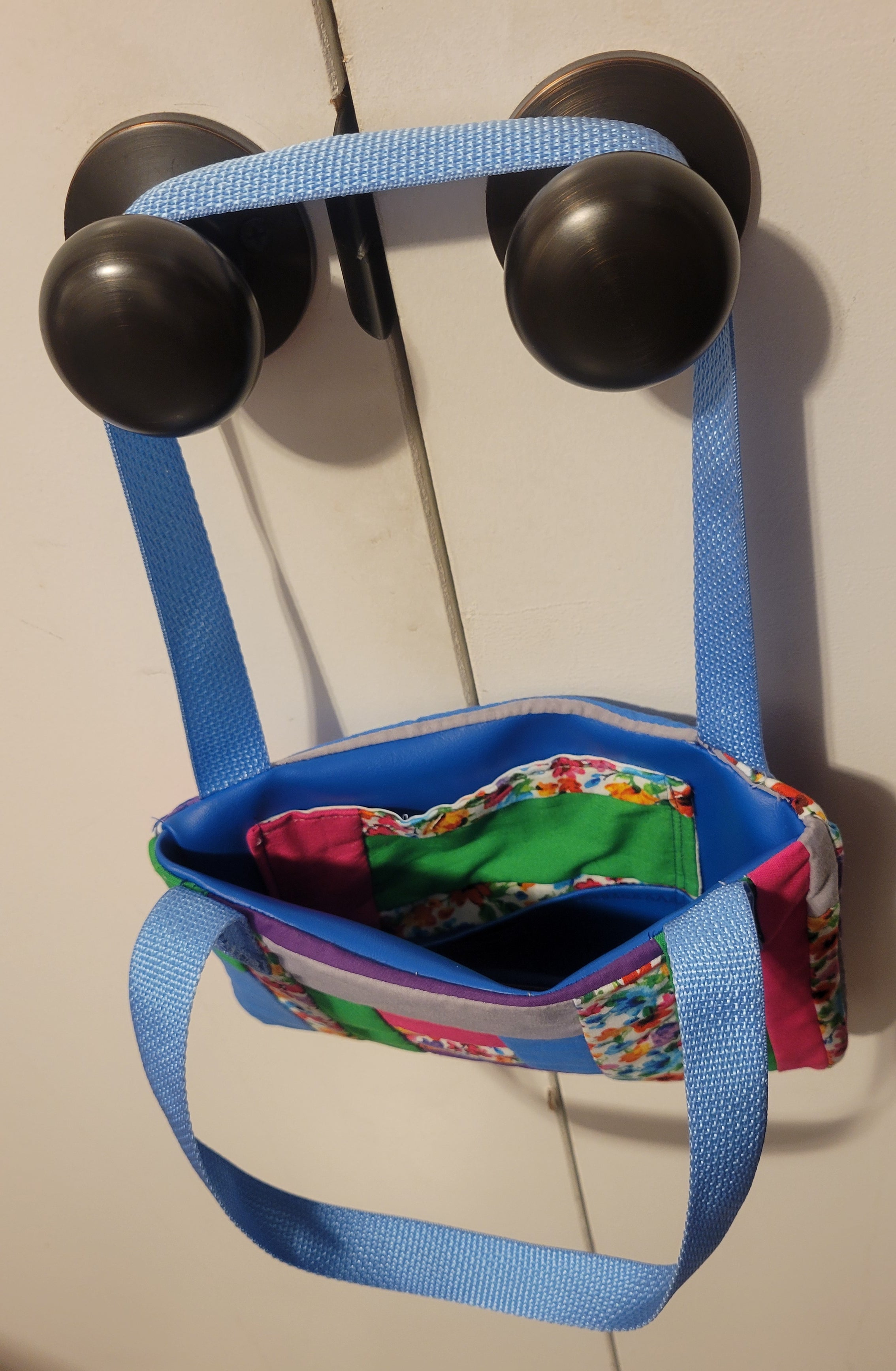 Watercolor Wild Flowers in the Tracy Toe-bag style