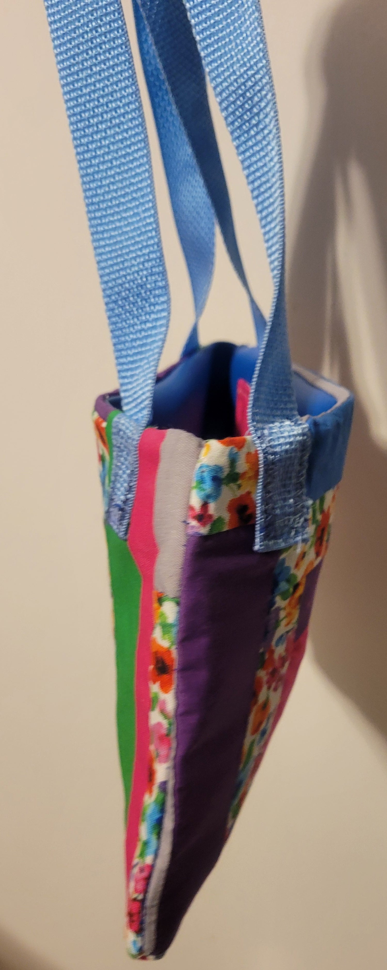Watercolor Wild Flowers in the Tracy Toe-bag style