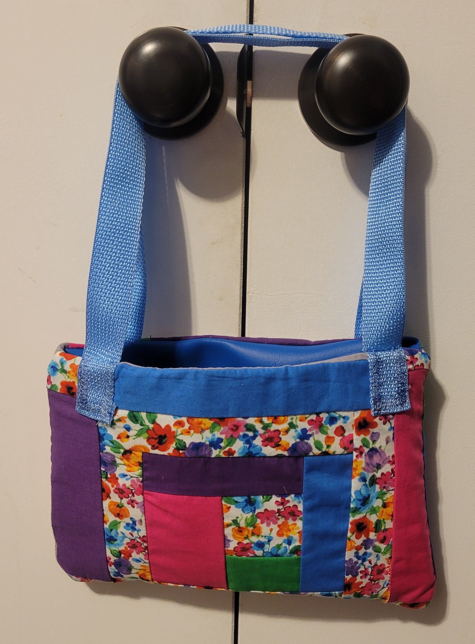 Watercolor Wild Flowers in the Tracy Toe-bag style