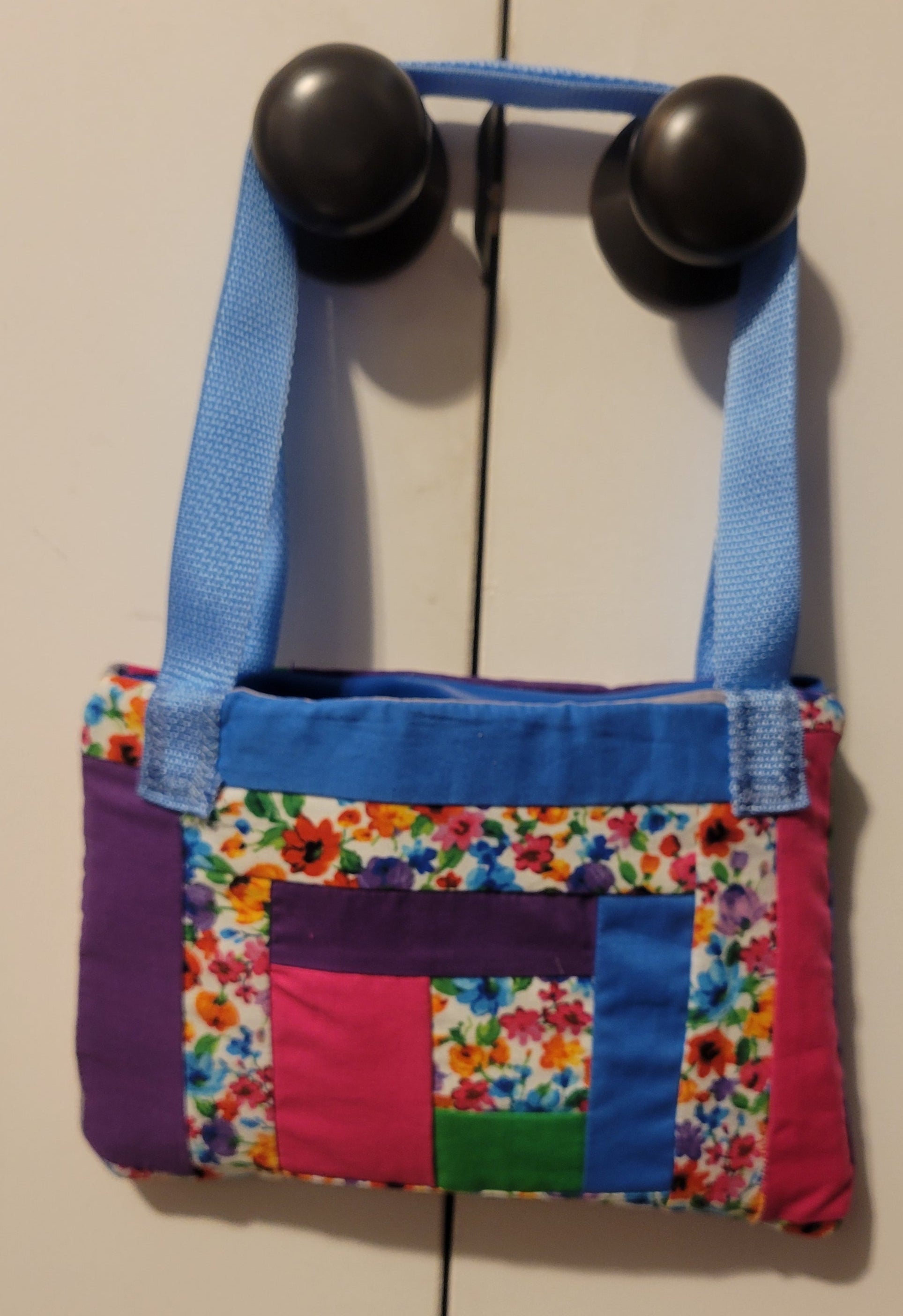 Watercolor Wild Flowers in the Tracy Toe-bag style